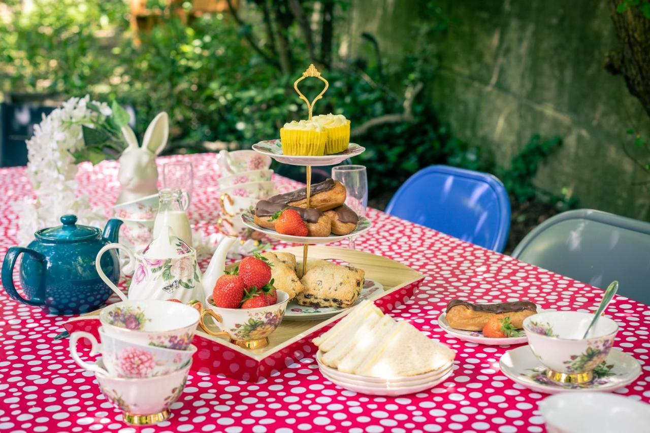 The Wonderland Townhouse - Alice In Wonderland 7Bdr Home 바스 외부 사진