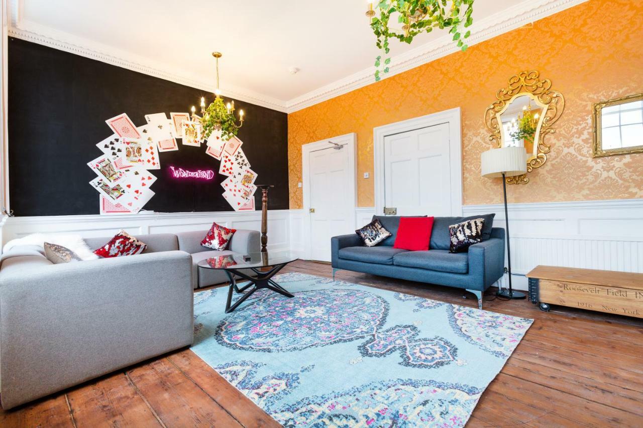 The Wonderland Townhouse - Alice In Wonderland 7Bdr Home 바스 외부 사진