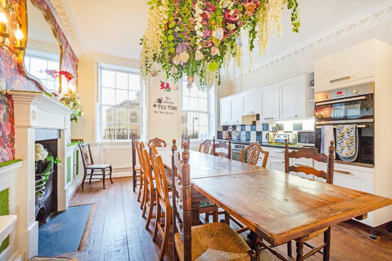 The Wonderland Townhouse - Alice In Wonderland 7Bdr Home 바스 외부 사진