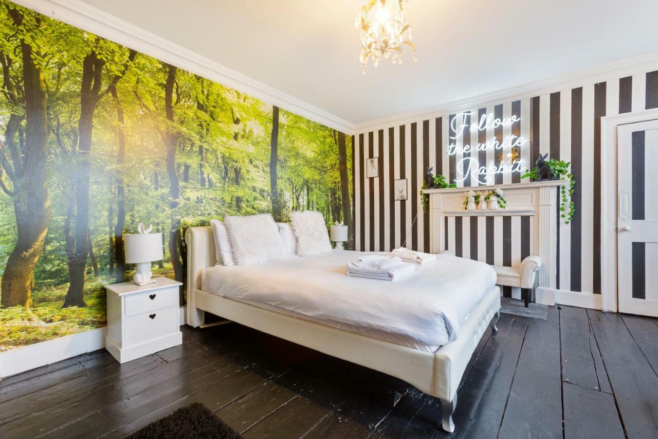 The Wonderland Townhouse - Alice In Wonderland 7Bdr Home 바스 외부 사진